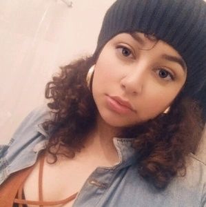 Meet your Posher, Salma